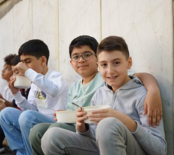 آموزش همدلی به پسران