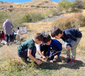 کوهپیمایی پایه پیش و اول دبستان