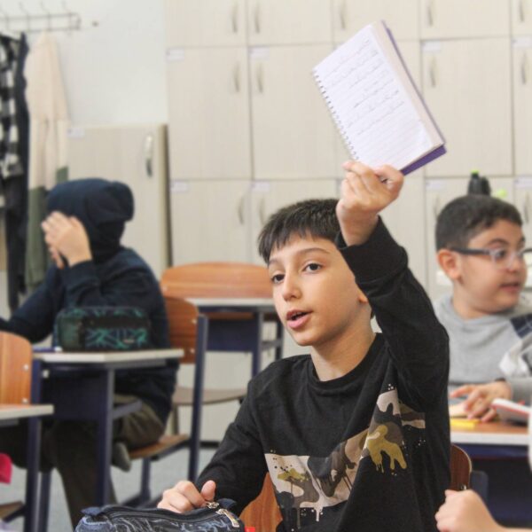 چرا پسرم علاقه‌ای به درس خواندن ندارد؟